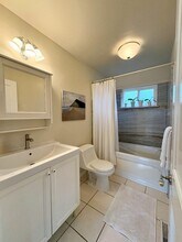 5919 Royal Ann Dr in San Jose, CA - Foto de edificio - Building Photo