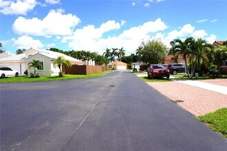 15770 SW 84th Terrace in Miami, FL - Building Photo - Building Photo