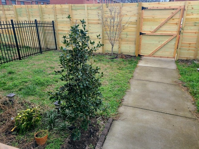 1219 14th Ave S in Nashville, TN - Building Photo - Building Photo