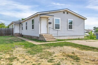 5316 Carver Dr in Fort Worth, TX - Foto de edificio - Building Photo