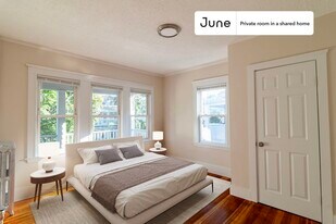 Room in Shared 6 bed/2 bath home in Boston, MA - Building Photo