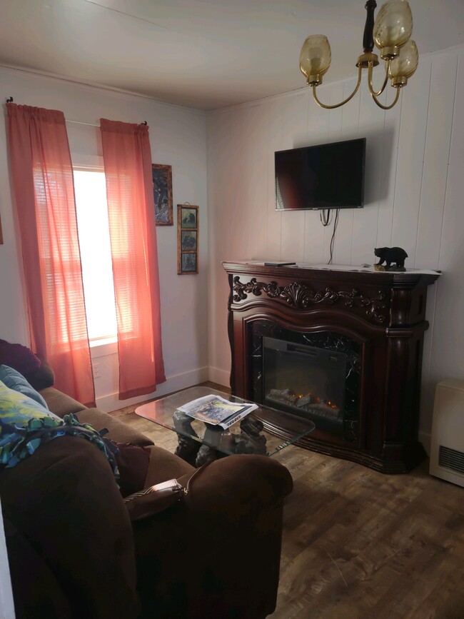 3 Park Ave, Unit 3 in Malone, NY - Foto de edificio - Building Photo