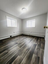 98 Old Bergen Rd, Unit G in Jersey City, NJ - Foto de edificio - Building Photo