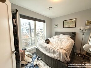 40 B St in Boston, MA - Foto de edificio - Building Photo