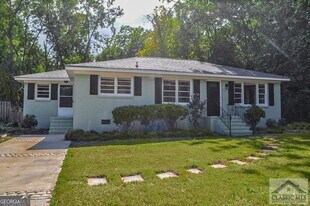 129 Westover Dr in Athens, GA - Building Photo