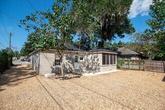 919 SW 6th Ave in Gainesville, FL - Building Photo - Building Photo