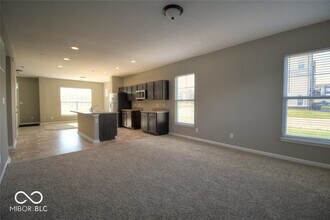 2930 W New York St in Indianapolis, IN - Foto de edificio - Building Photo