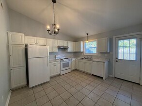 747 Pinewood Dr in Jacksonville, NC - Building Photo - Building Photo