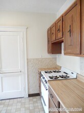 94 Maple St, Unit 5 in Malden, MA - Building Photo - Building Photo