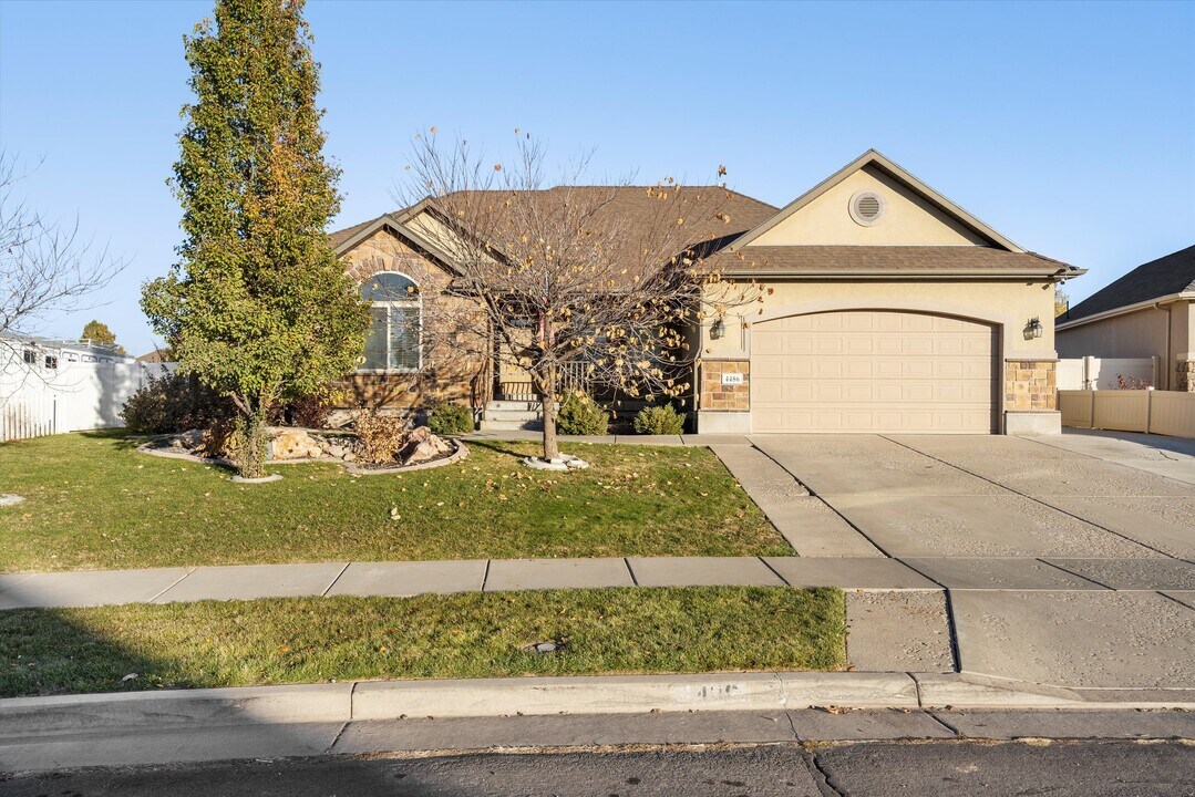 4486 S 3600 W in West Haven, UT - Building Photo