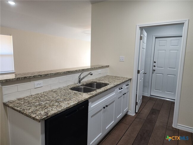 property at 546 Lost Trl