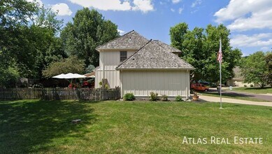 12108 Horton St in Overland Park, KS - Building Photo - Building Photo