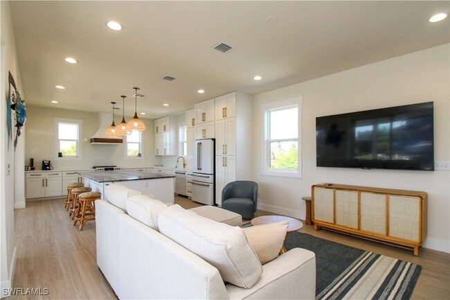 property at 4879 Esplanade St