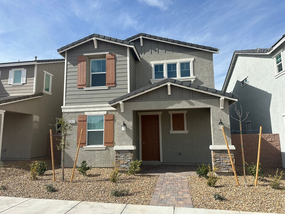 2717 V. Napoli in Henderson, NV - Building Photo