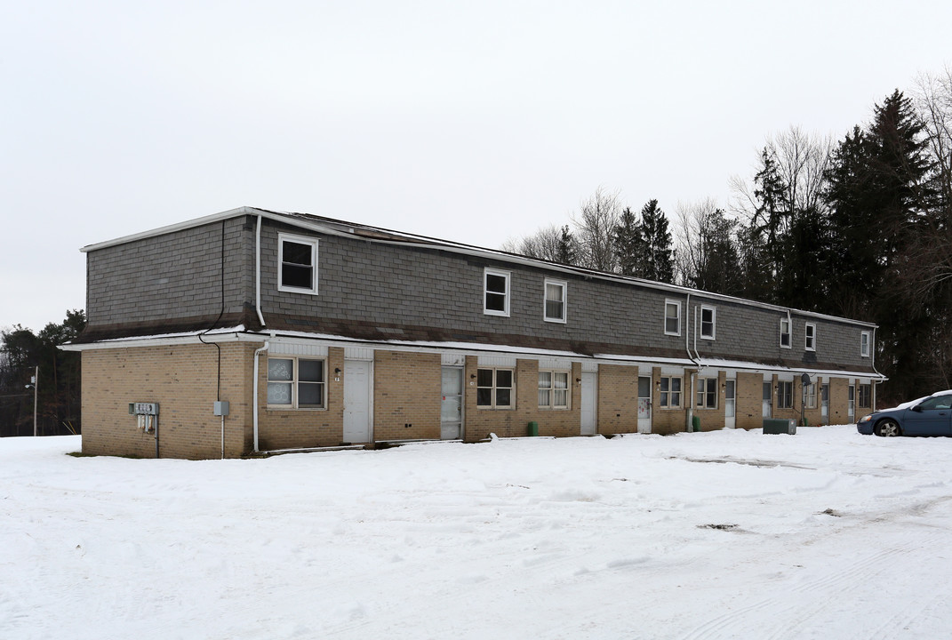 236 Alabama Ave in Sebring, OH - Building Photo