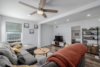 565 Saulsbury St in Lakewood, CO - Building Photo - Building Photo