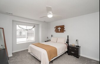 513 Spring Crest Lane in Waukee, IA - Building Photo - Building Photo