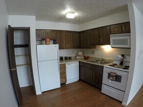 238 S. Grant St. in West Lafayette, IN - Foto de edificio - Interior Photo