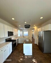 10407 Summershade Ln in Reno, NV - Building Photo - Building Photo