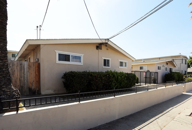 Garfield Apartments in Oceanside, CA - Building Photo - Building Photo