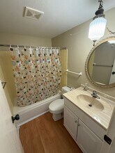 75-5863-5863 Kuakini Hwy in Kailua Kona, HI - Building Photo - Building Photo