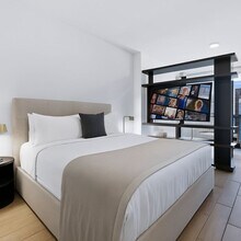 398 NE 5th St in Miami, FL - Foto de edificio - Building Photo