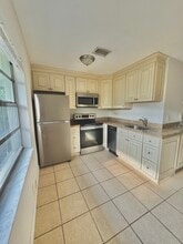 1114 SW 2nd Ct, Unit 3 in Fort Lauderdale, FL - Building Photo - Building Photo