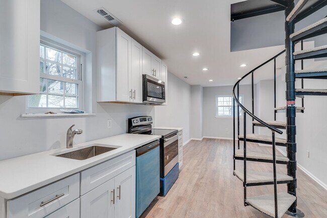 property at 1727 Arlington St