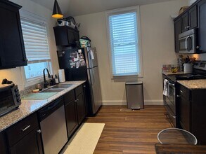 3321 Brownlow Ave in Minneapolis, MN - Building Photo - Building Photo