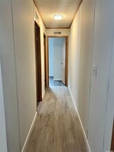 588 Hubbard Ave in Riverhead, NY - Building Photo - Building Photo