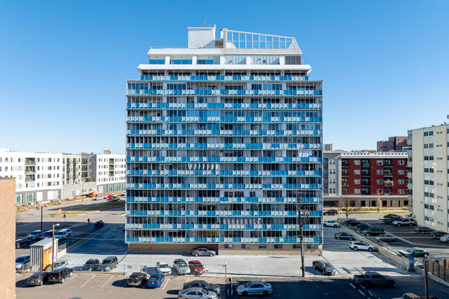 Parkway Towers in Denver, CO - Building Photo - Building Photo