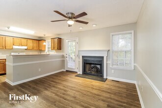 3915 Landover Dr in High Point, NC - Building Photo - Building Photo