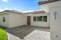 312 Bamboo Rd in West Palm Beach, FL - Building Photo - Building Photo