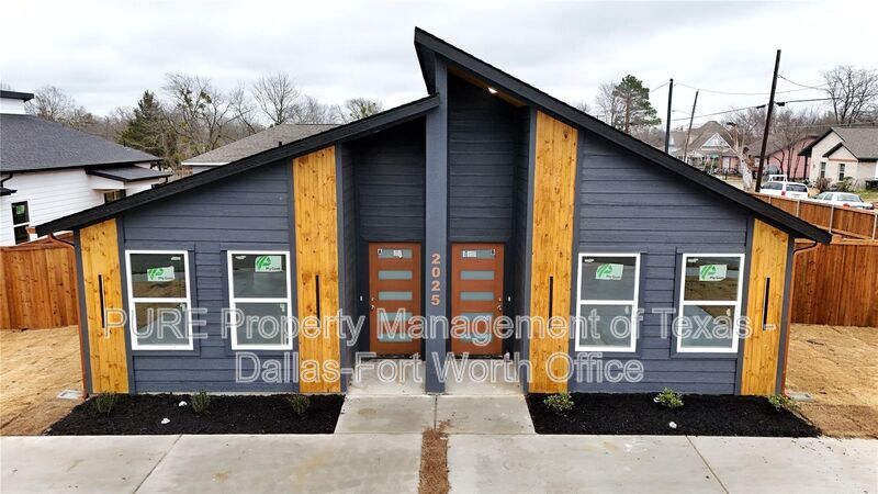 2025 Stuart St in Greenville, TX - Building Photo