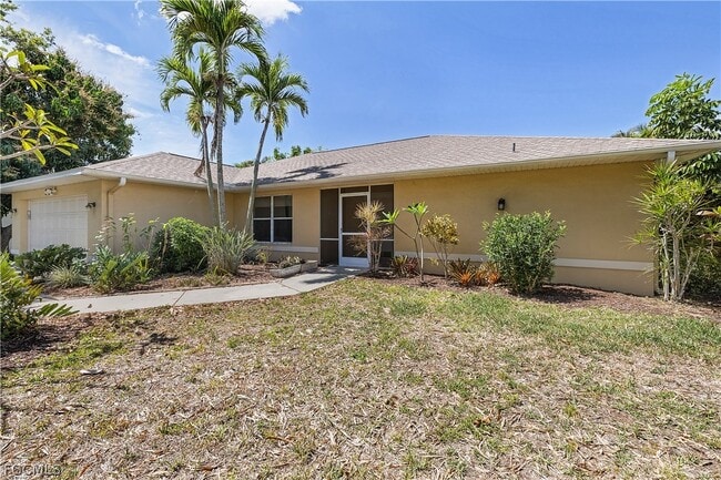 property at 3122 Country Club Blvd
