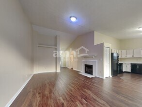 13940 Bruddy Dr in Fishers, IN - Foto de edificio - Building Photo