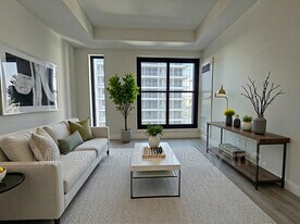 20 Soudan Ave in Toronto, ON - Building Photo