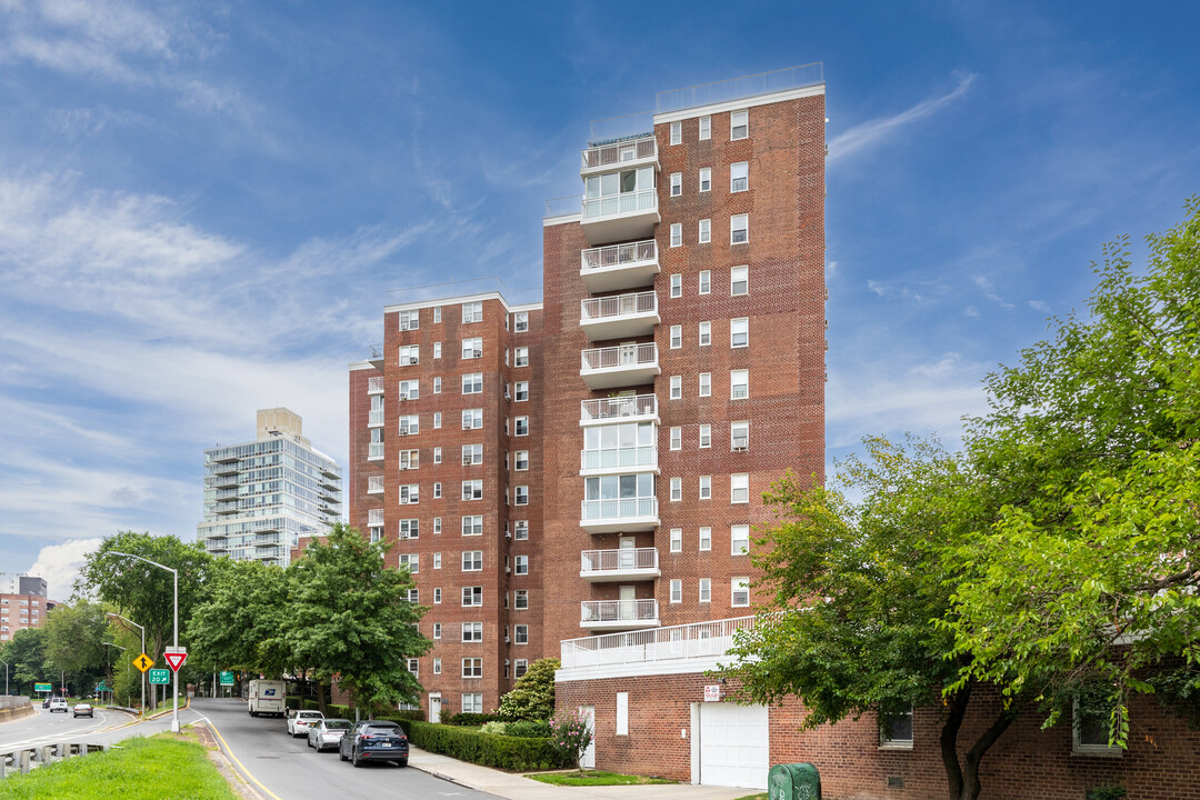 The Blackstone in Bronx, NY - Building Photo