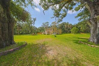 2417 S 66th St in Tampa, FL - Building Photo - Building Photo