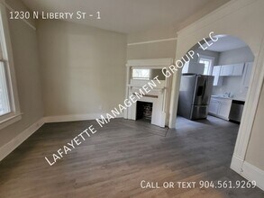 1230 N Liberty St-Unit -1 in Jacksonville, FL - Foto de edificio - Building Photo