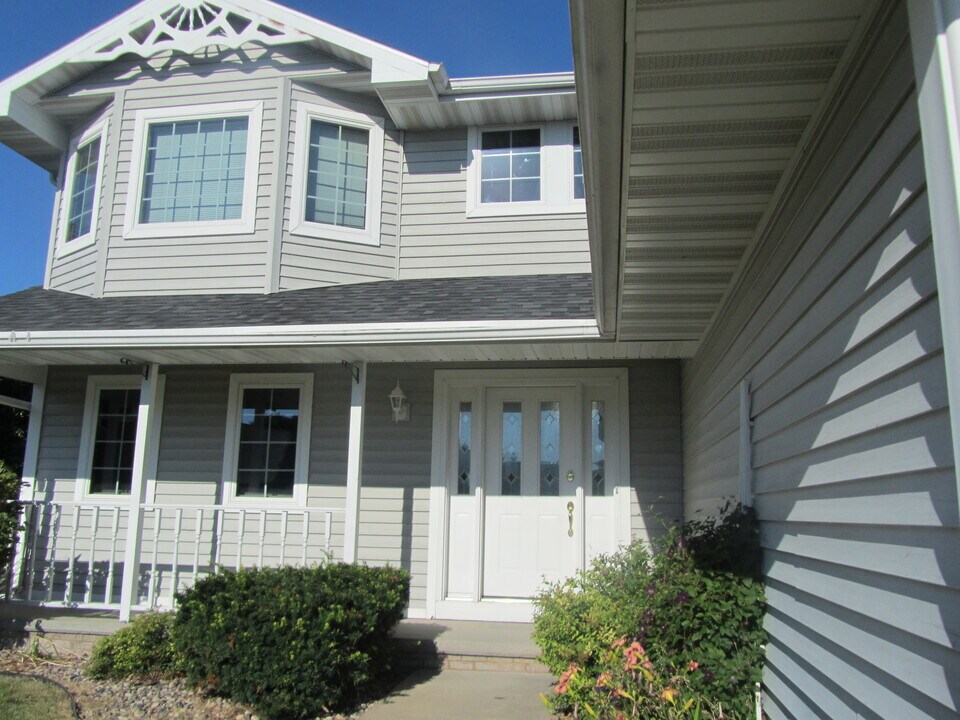 N511 Willowcrest Ct in Appleton, WI - Building Photo