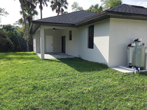 17081 Urban Ave in Port Charlotte, FL - Building Photo - Building Photo