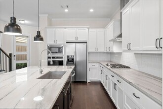 612 E 27th St in Houston, TX - Building Photo - Building Photo