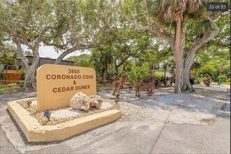 3808 Saxon Dr in New Smyrna Beach, FL - Building Photo - Building Photo