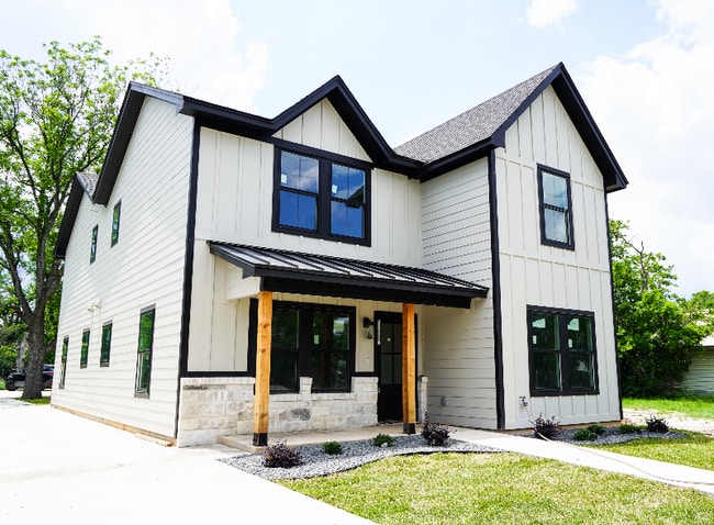 1907 S 18th St in Waco, TX - Building Photo - Building Photo