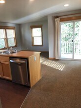 266 Ericksen Ave NE in Bainbridge Island, WA - Building Photo - Building Photo