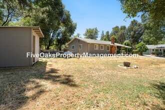 520 Fowler Ln in Diamond Springs, CA - Building Photo - Building Photo