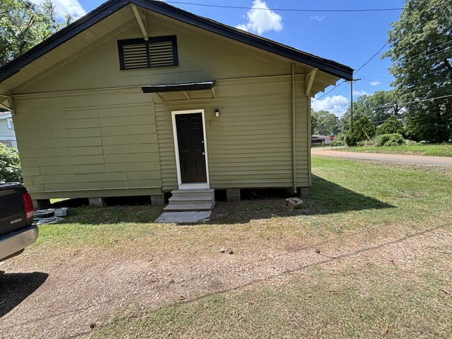 1760 Desoto St in Shreveport, LA - Foto de edificio - Building Photo