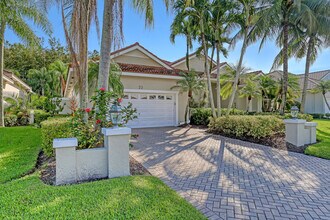 22 Windward Isle in Palm Beach Gardens, FL - Building Photo - Building Photo