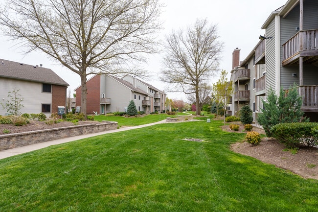 property at 5011 Ravens Crest Dr